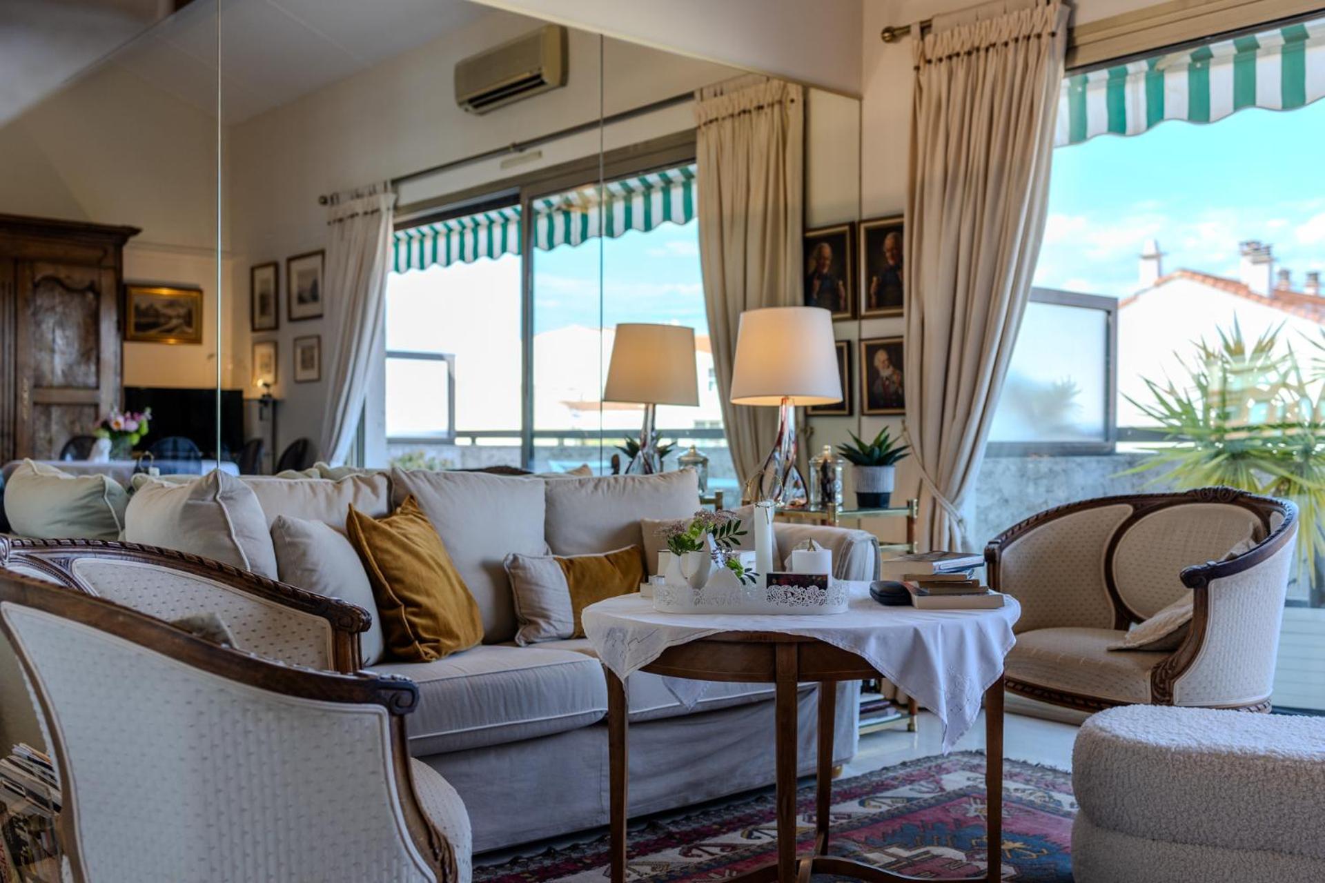 Appartement Globetrotter Saint-Raphaël Esterno foto
